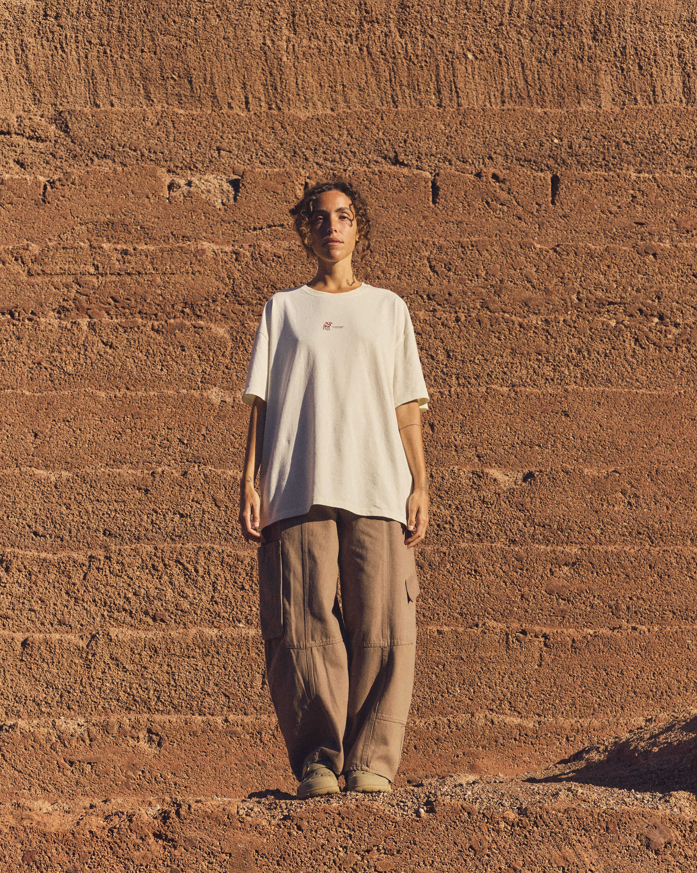 LF · FN Camel T-Shirt · Ecru