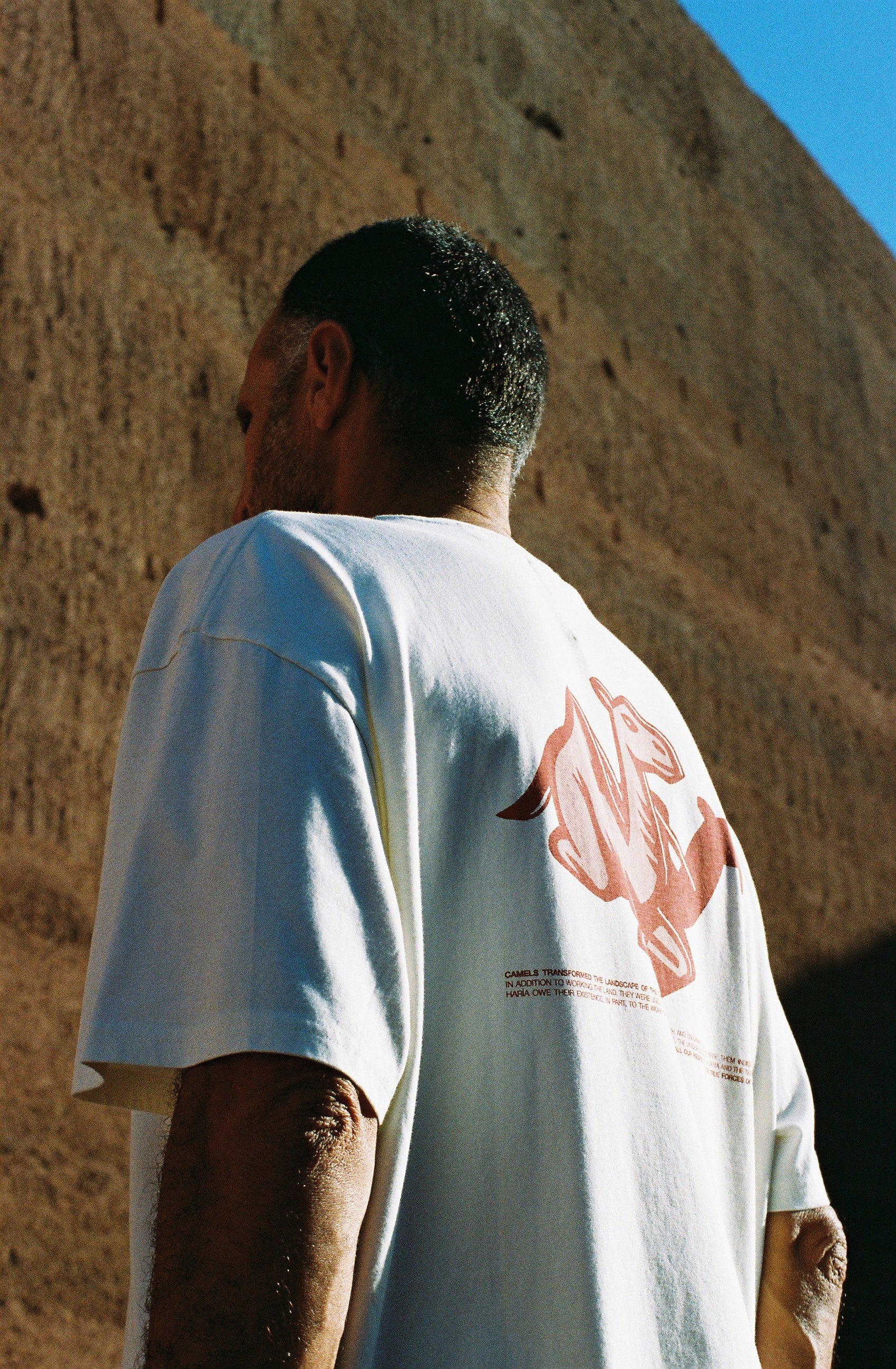 LF · FN Camel T-Shirt · Ecru