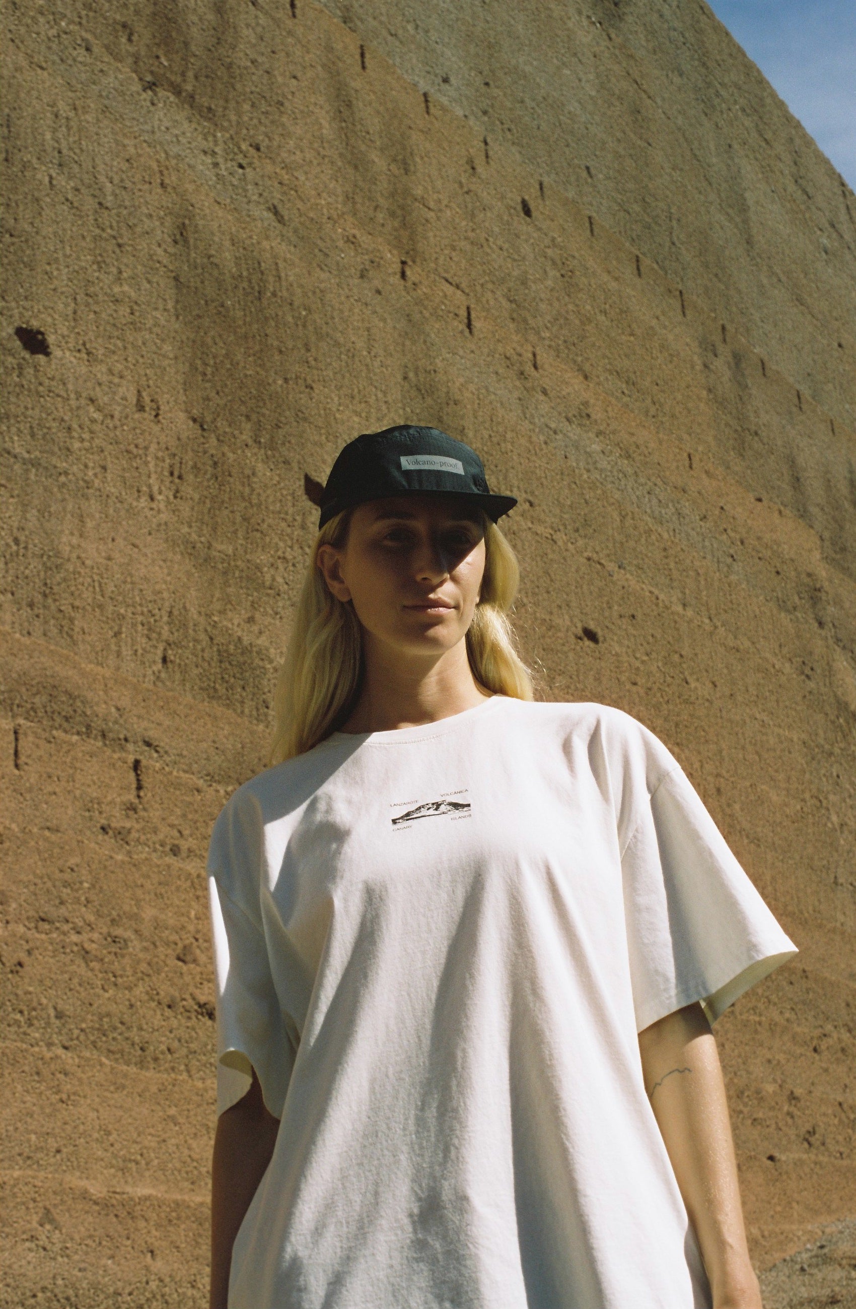 LF · FN Volcanes T-Shirt · Ecru