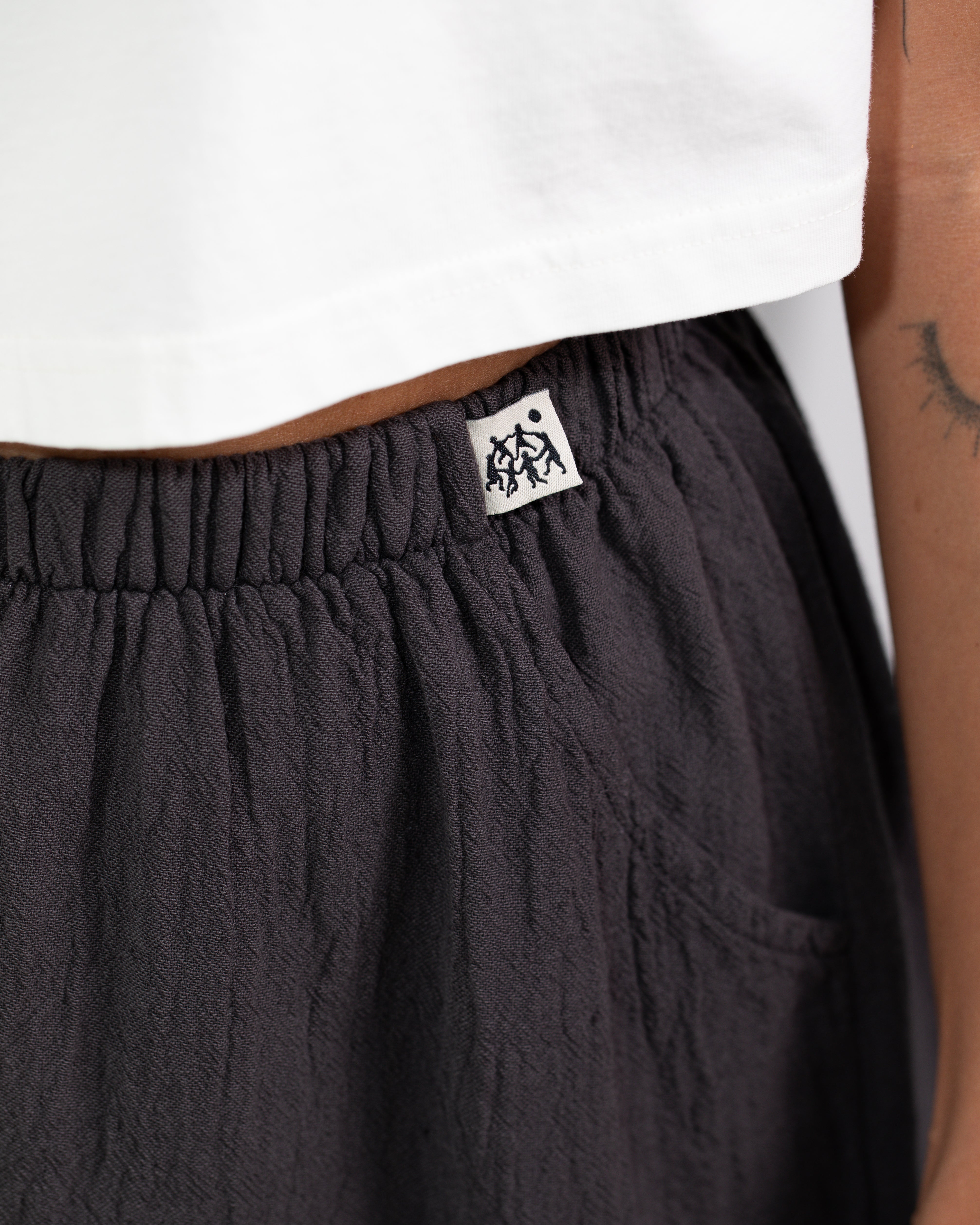 LF Short Organic Cotton · Anthracite