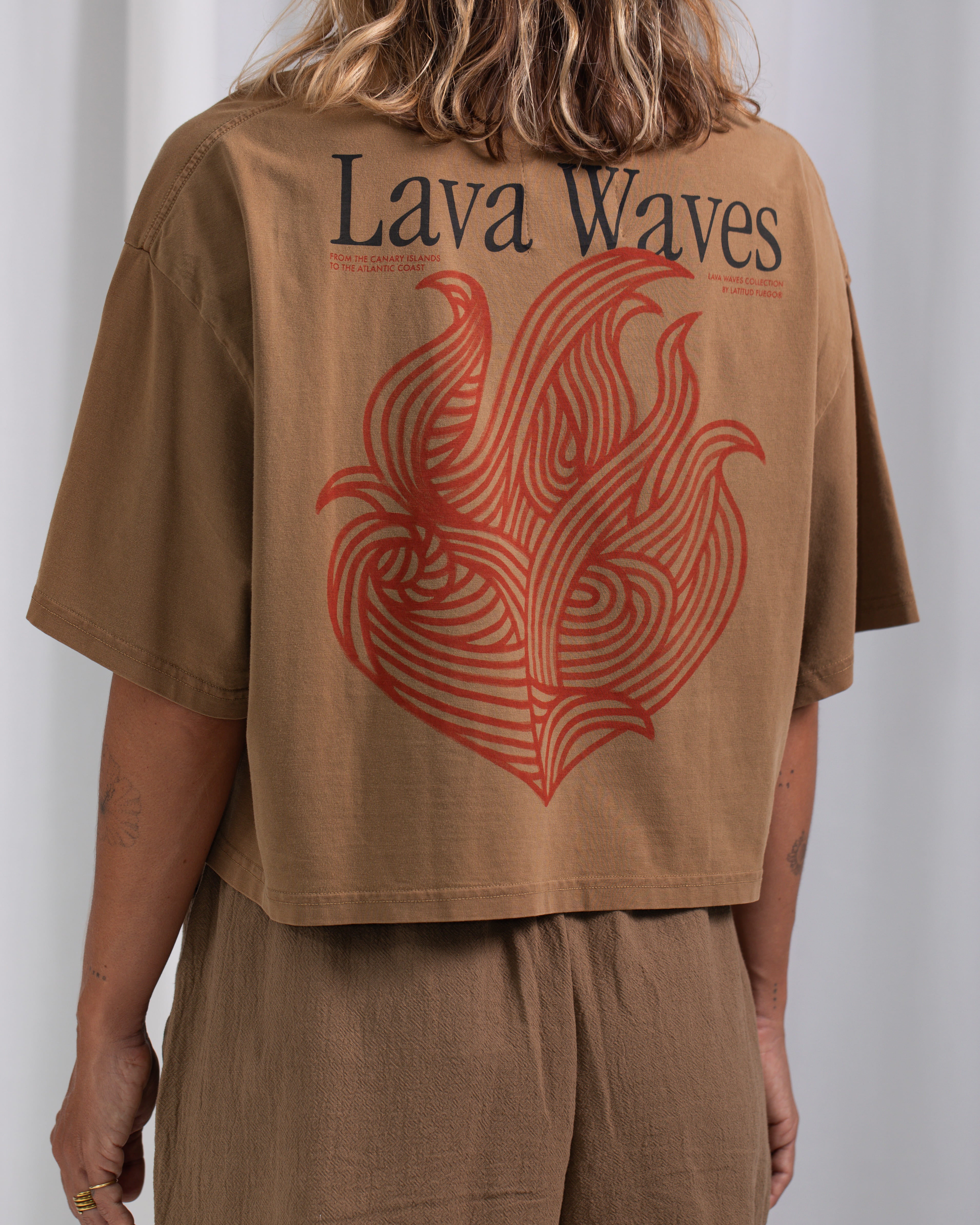 LW Flames Crop T-shirt · Barro