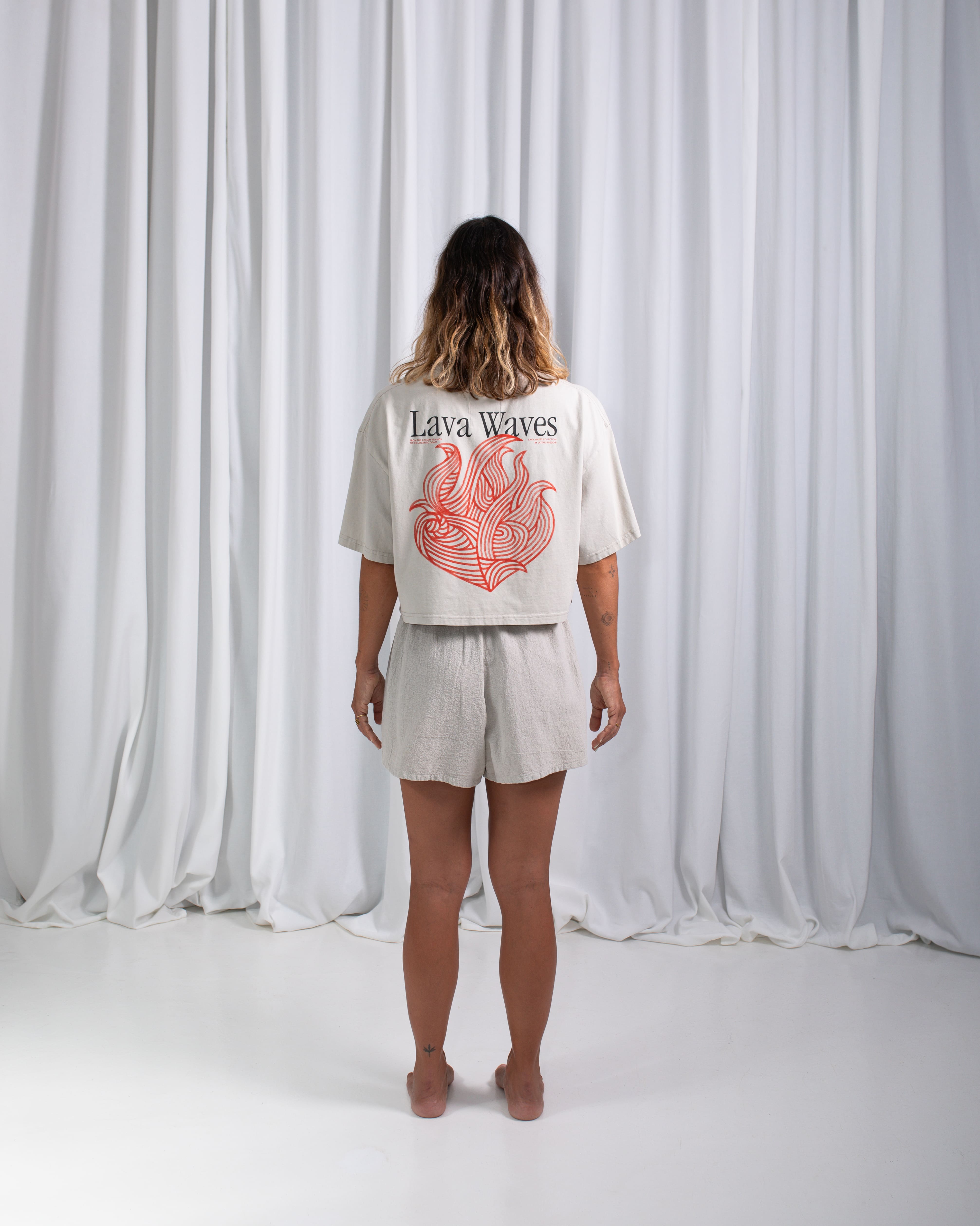 LW Flames Crop T-shirt · Bone