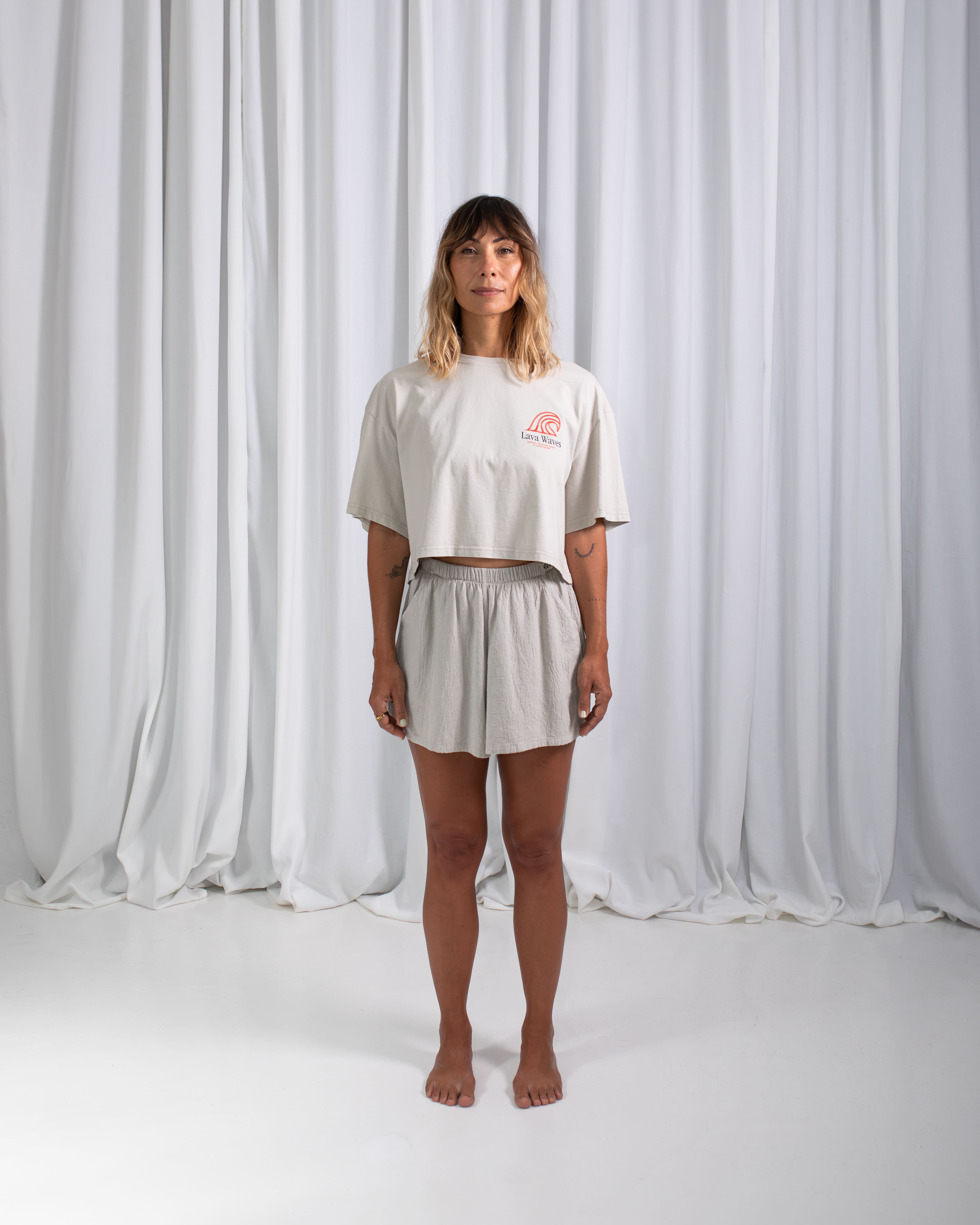 LW Flames Crop T-shirt · Bone