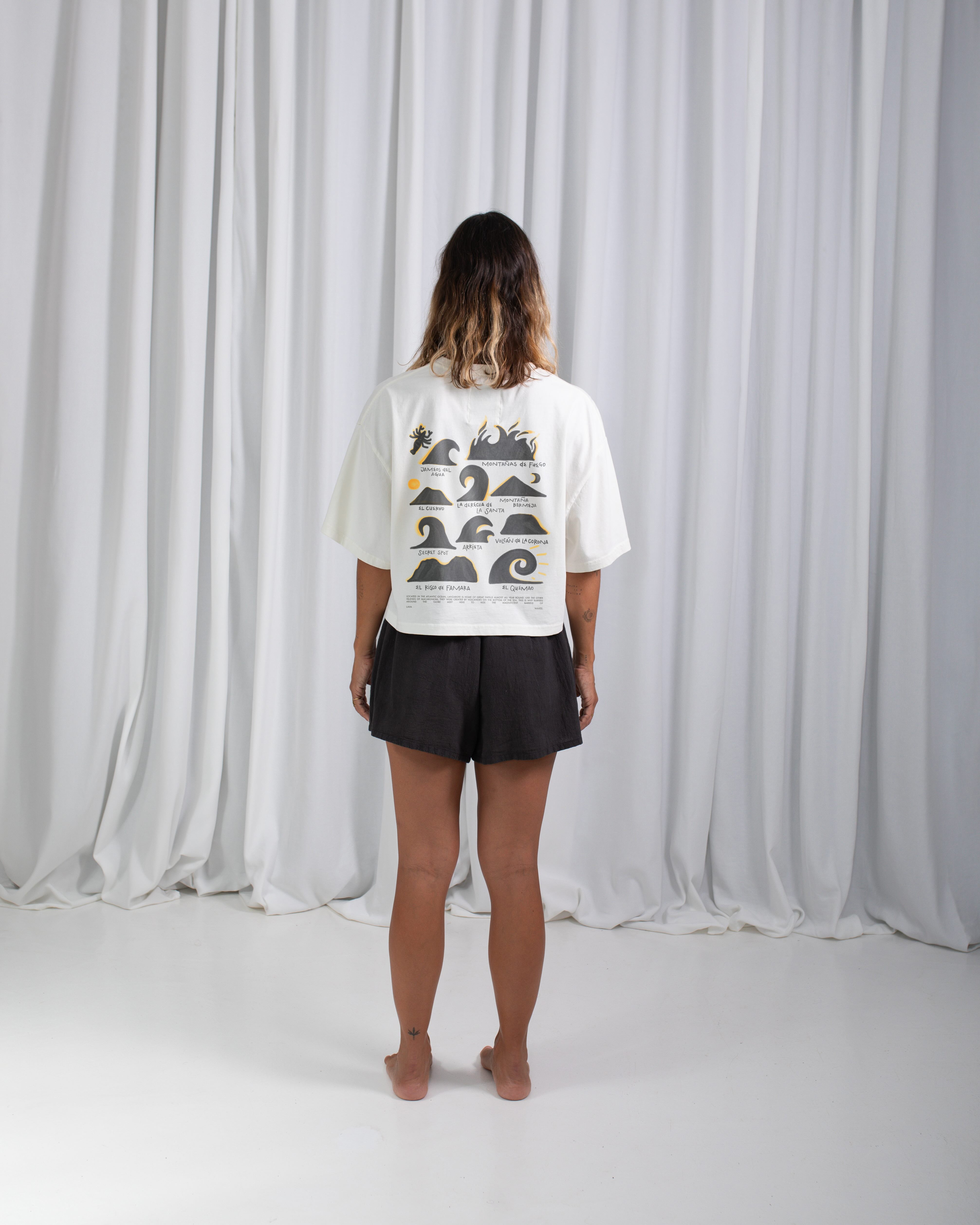 AC Secret Spot Crop T-shirt · Ecru