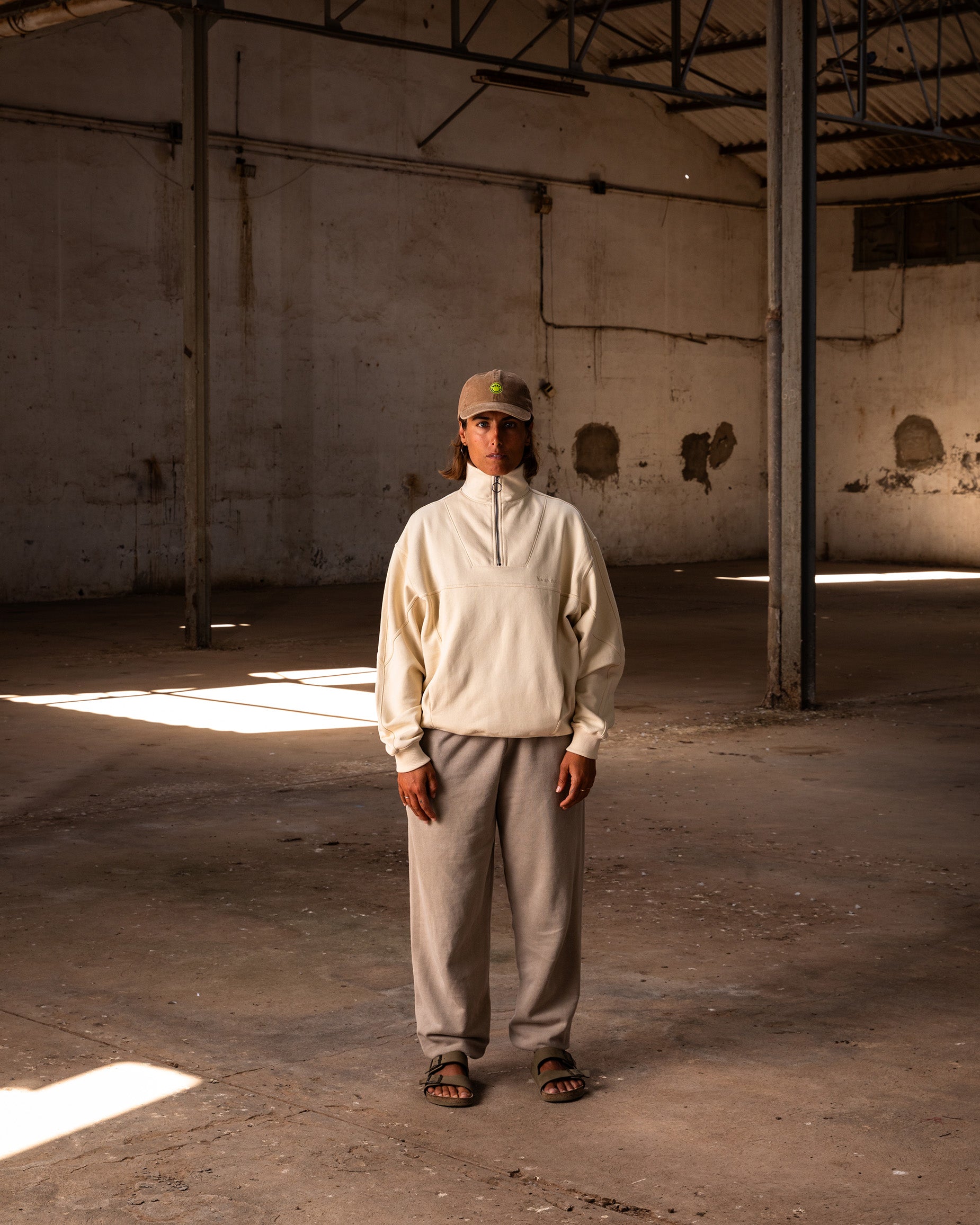 WS Vintage Zip Sweater · Beige