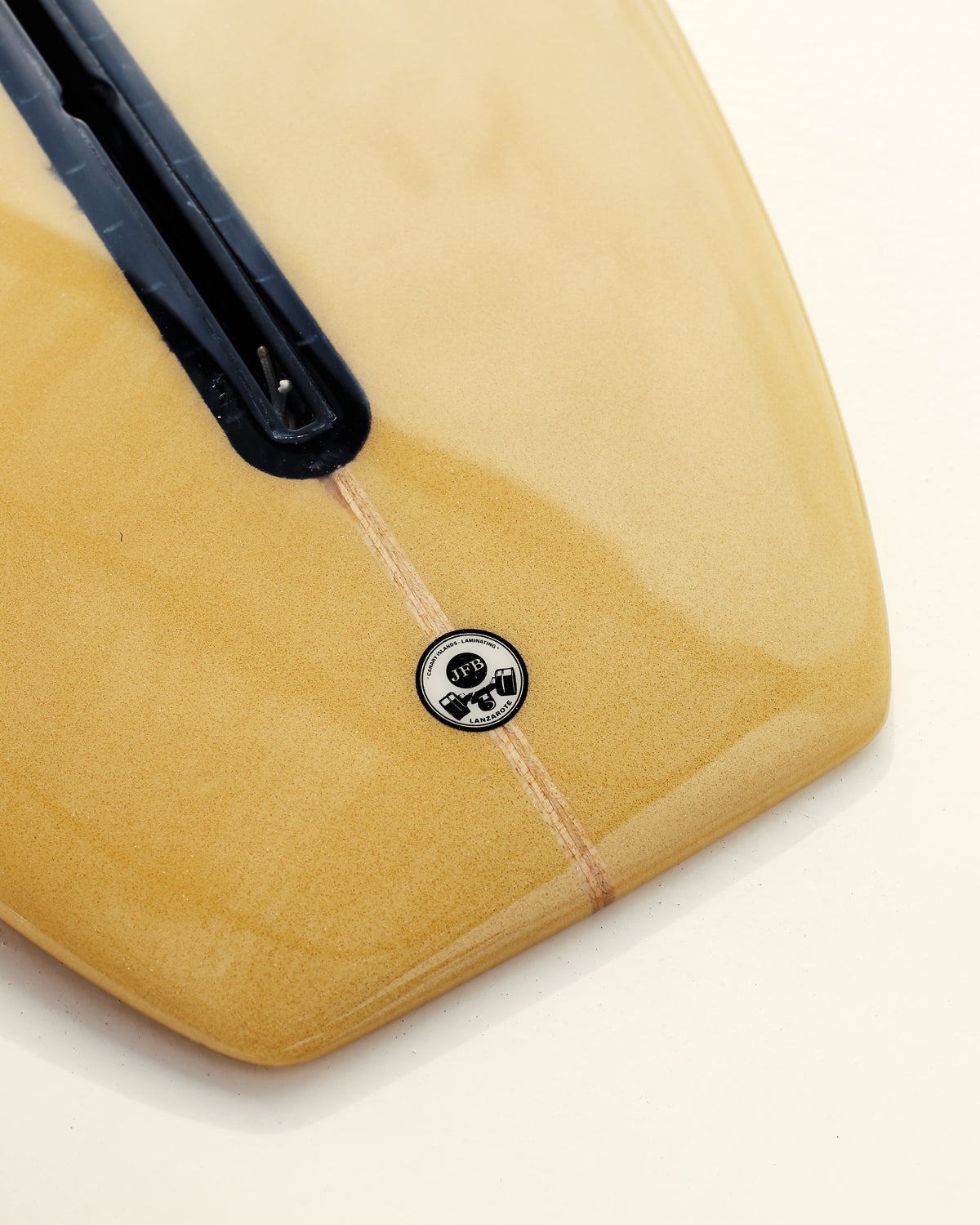 JFB surfboards X Latitud Fuego®. Noserider 9'4.