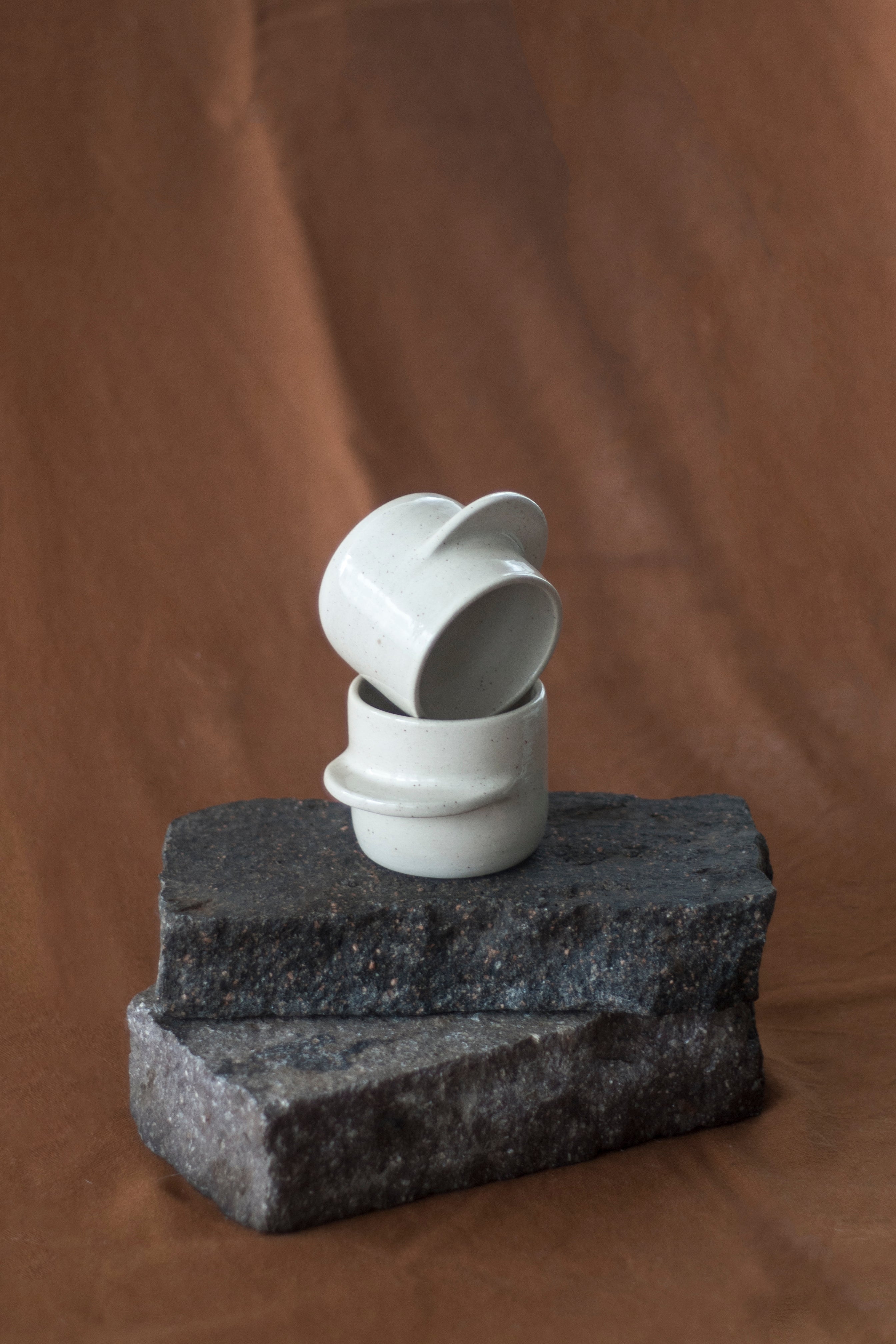 Taza 'ESPRESSO' Piedra · mid handle · by un_______espacio