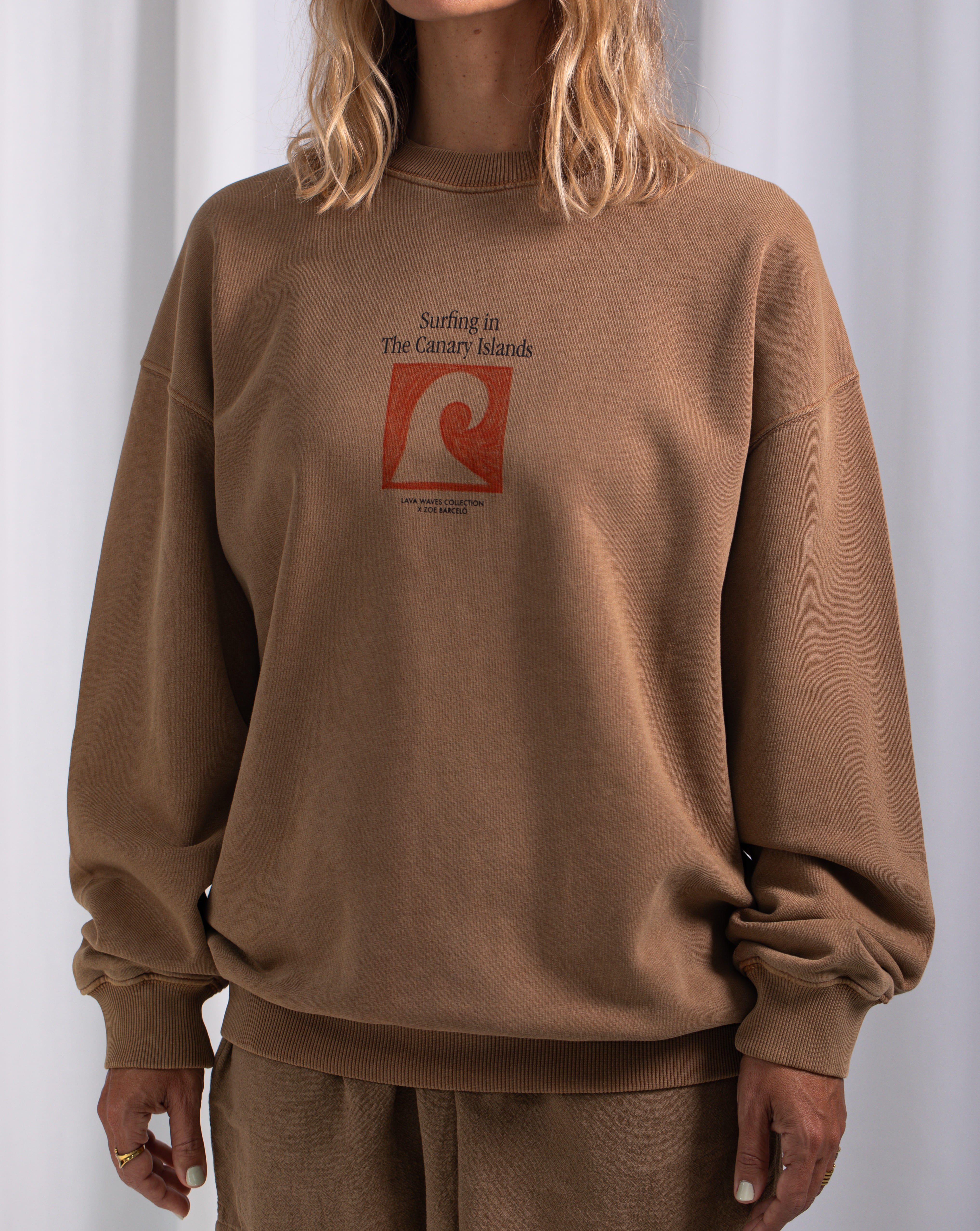 AC Essentials Crew Neck Sweater · Barro