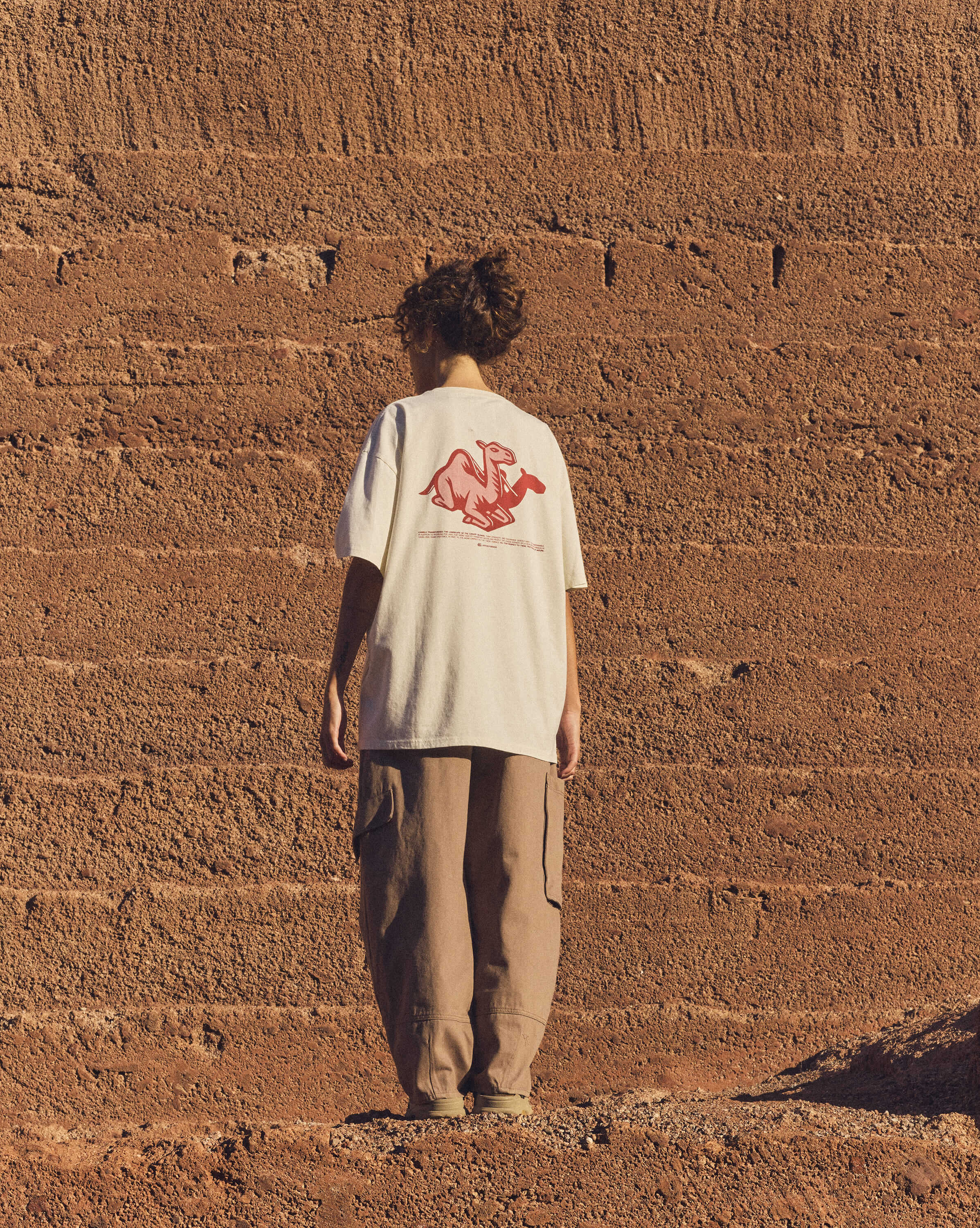 LF · FN Camel T-Shirt · Ecru