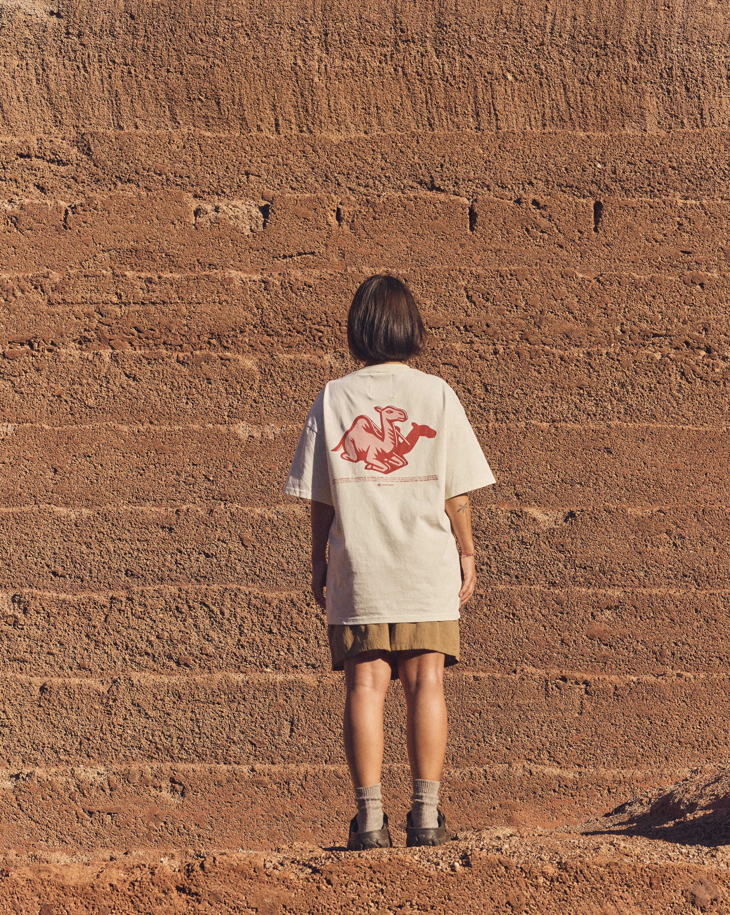 LF · FN Camel T-Shirt · Ecru