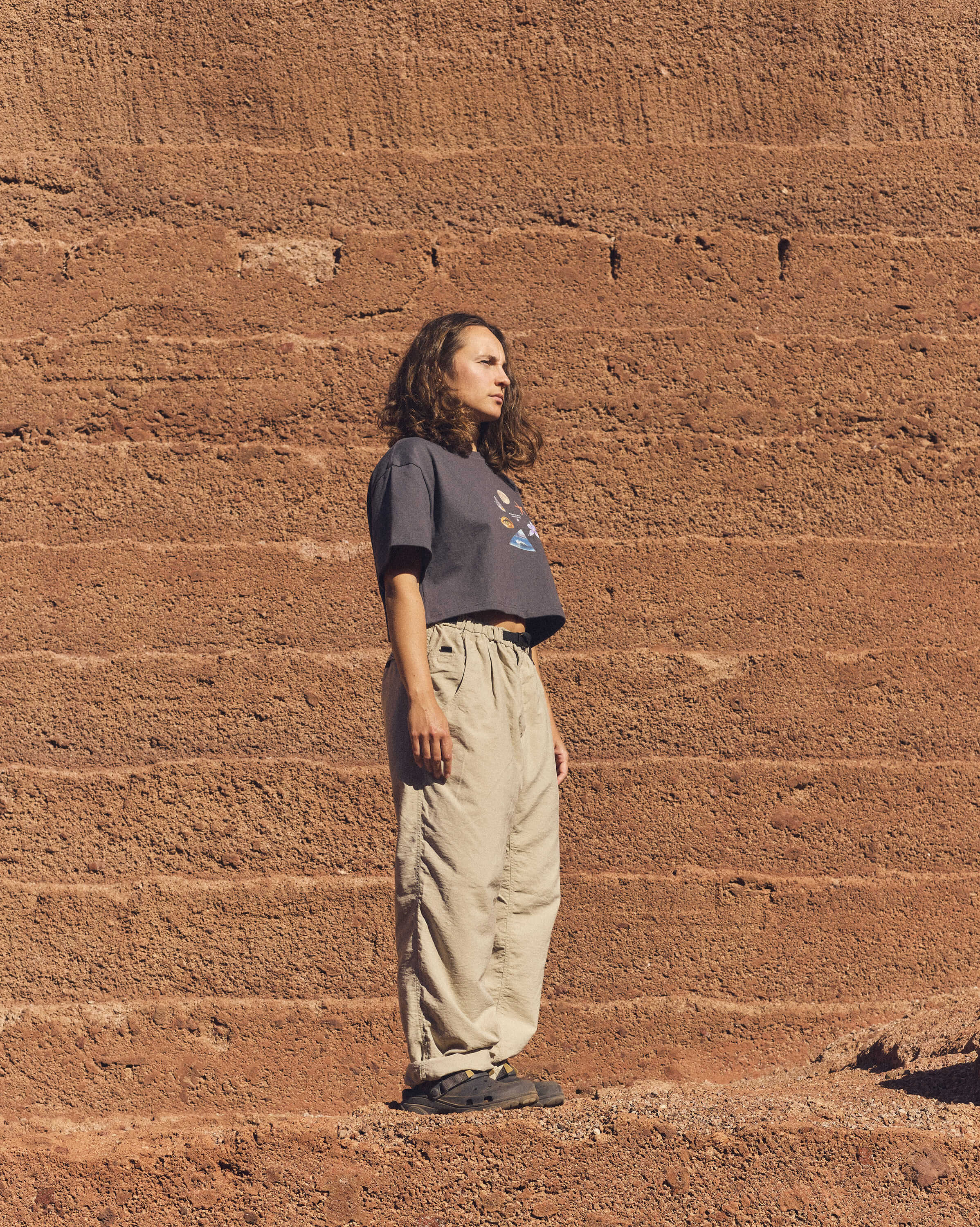 FN Eruption Crop T-Shirt · Antracita