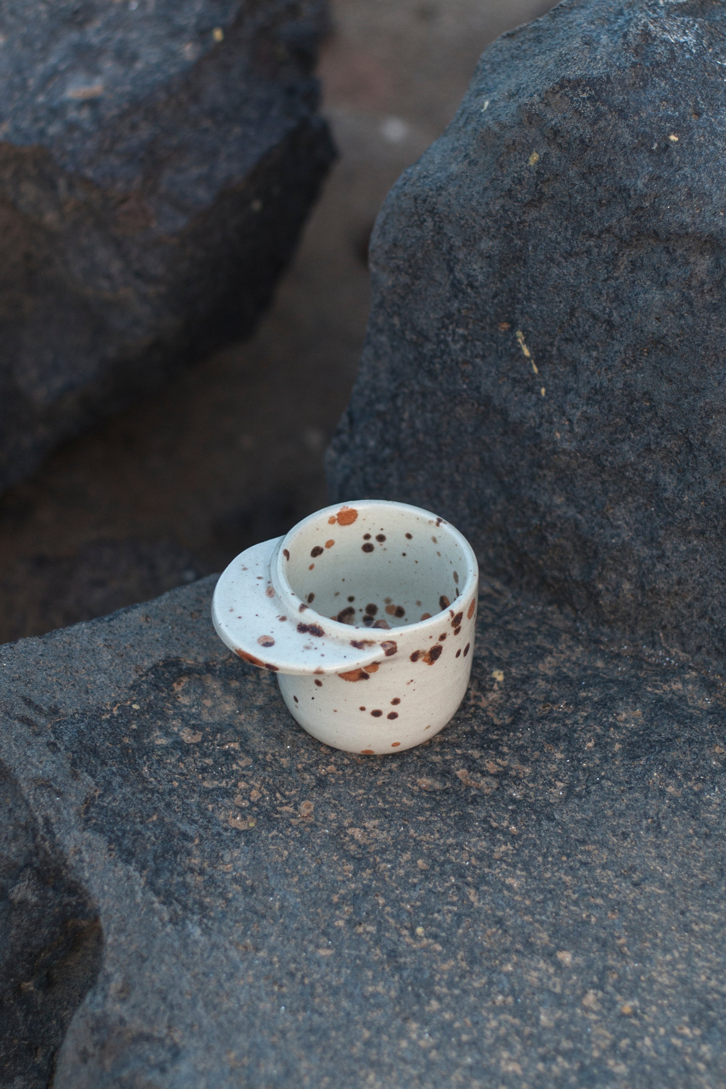 TAZA 'CORTADO MANCHAS' by un_______espacio