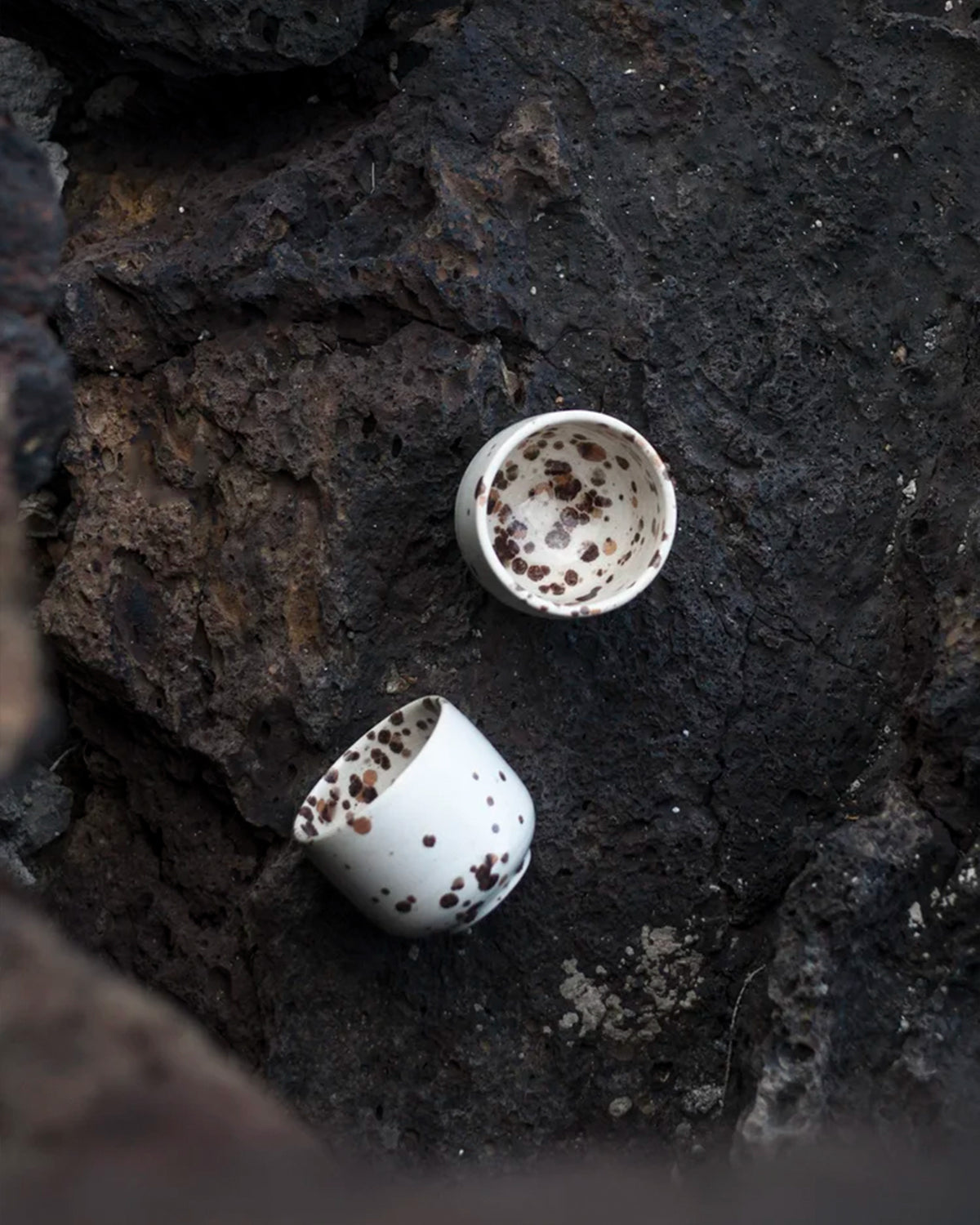 TAZA CORTADO · MOTAS by unespacio